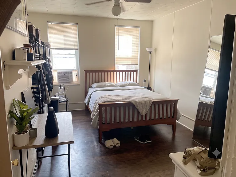 3008 Paulowna Street — Photo 10