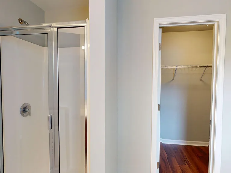 10612 Kempsford Dr — Photo 19