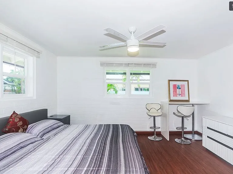 4153 Kilauea Ave — Photo 5