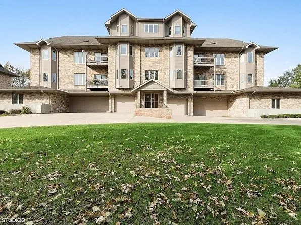 3168 Woodland Dr #68, Zion, IL 60099