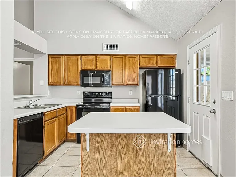 2142 W Monona Dr — Photo 8