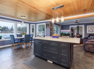 9536 Martin Park Dr, Comox Valley, BC V9J1C3