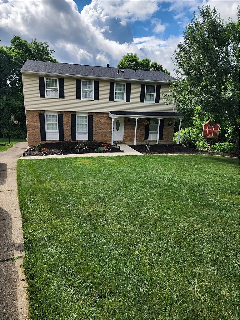 4 bed, 4.0 bath, $3,300 — Photo 2