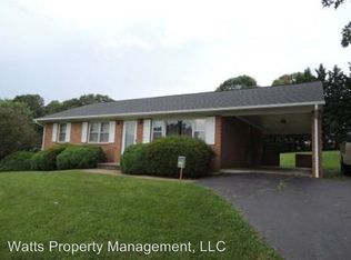 87 Lawyers Rd, Lynchburg, VA 24501