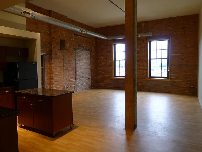 The Lofts at New Amsterdam — Photo 27
