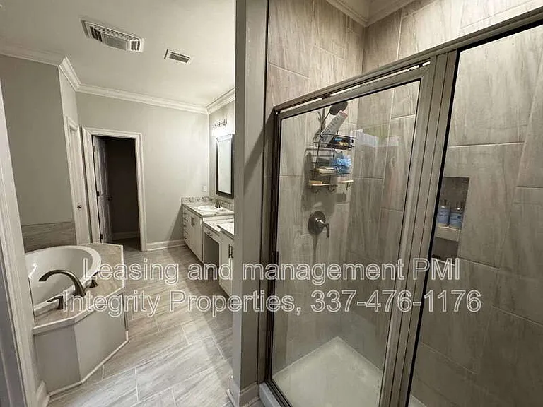 200 Tennyson Dr — Photo 15