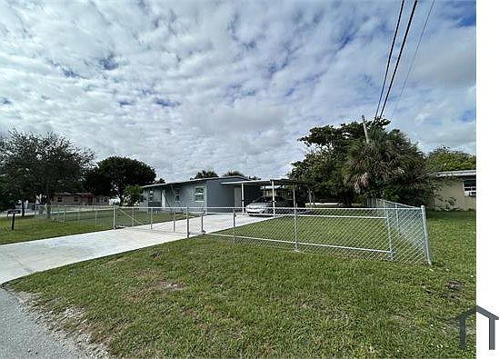3rd image of 1301 NW 12th St