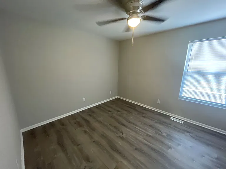 1421 Risen Star Ct — Photo 22