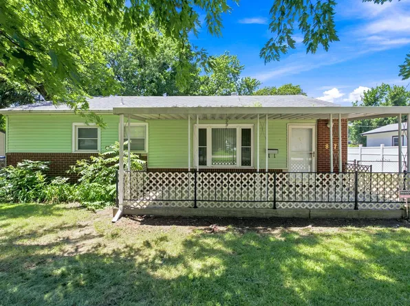 837 N Westview Dr, Derby, KS 67037