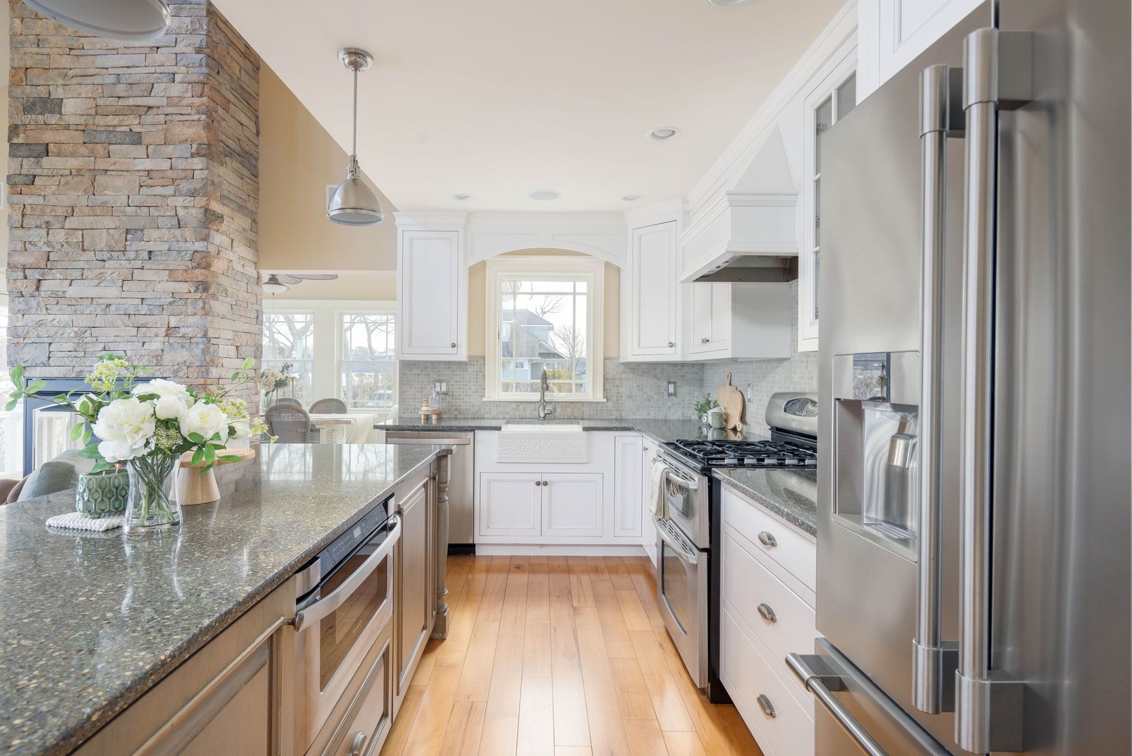  Stainless Steel Appliances