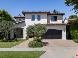 15451 Varden St, Sherman Oaks, CA 91403