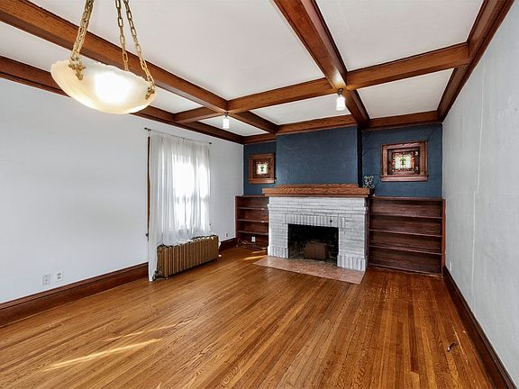 3rd image of 654 36th St