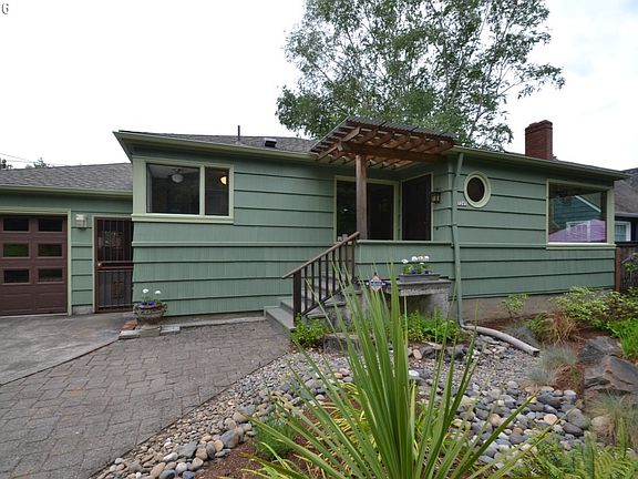 3rd image of 7245 N Chautauqua Blvd