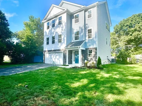5314 Al Jones Dr, Shady Side, MD 20764