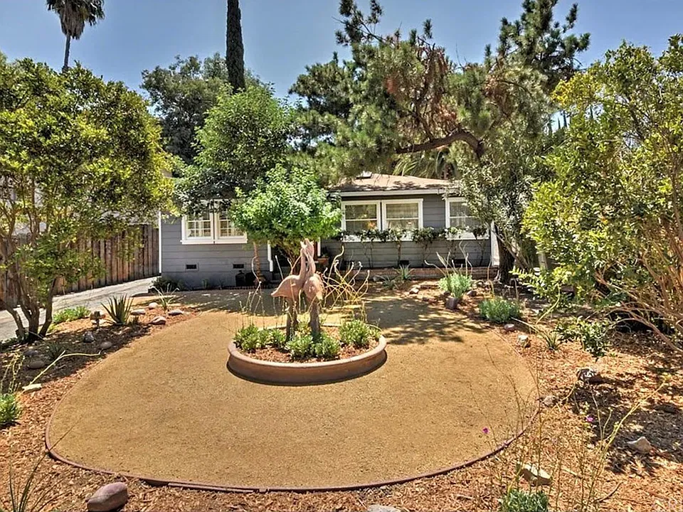 22528 Avenue San Luis