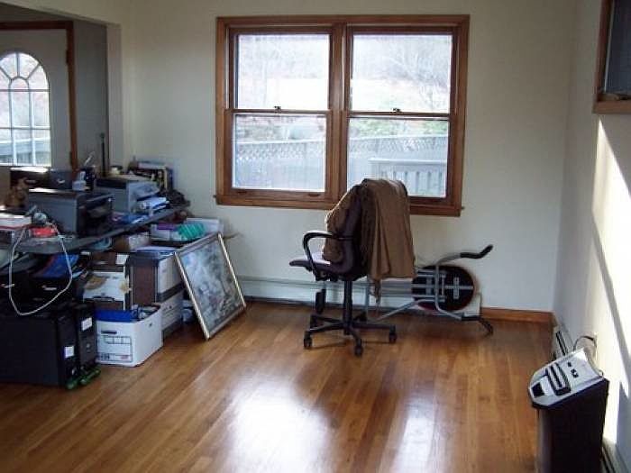 2nd image of 3 Forest View Dr