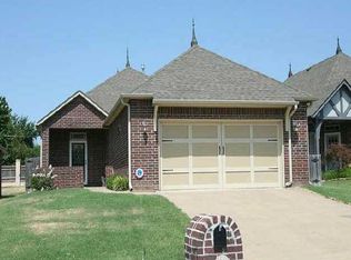 520 N Willow Ct, Jenks, OK 74037