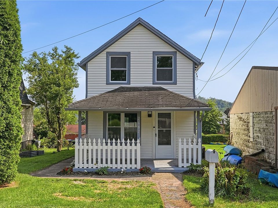 1st image of 2682 5th St