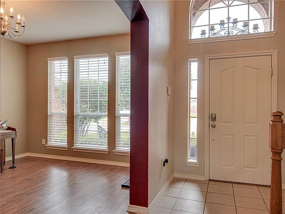 3rd image of 12521 Cottageville Ln