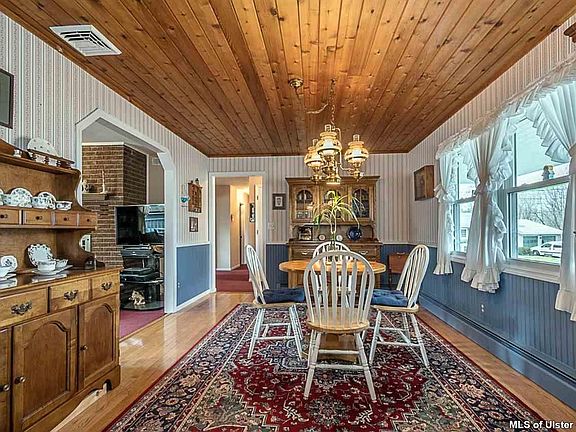 3rd image of 14 Brinnier Ct