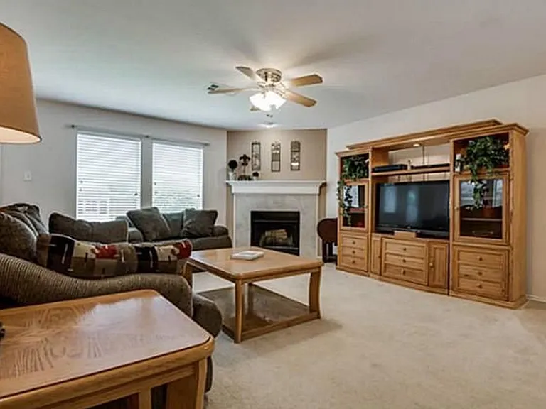 10205 Benwick Dr — Photo 5