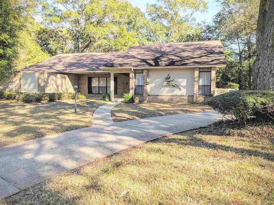 1st image of 1316 Hound Chase Cir