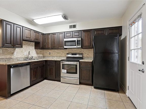 3rd image of 3005 9th St APT B