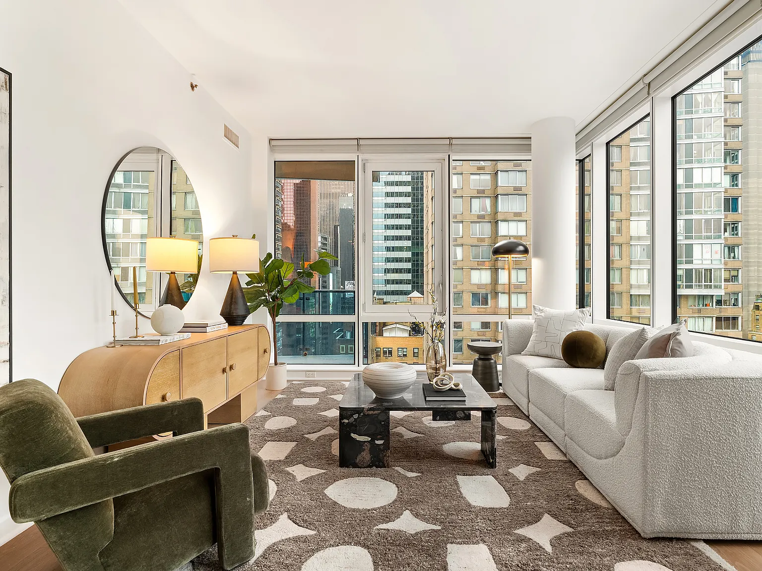 306 West 48th Street — Photo 3