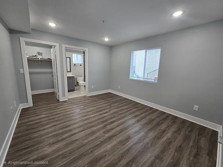 3527 1/2 Percy St #1/2 — Photo 8