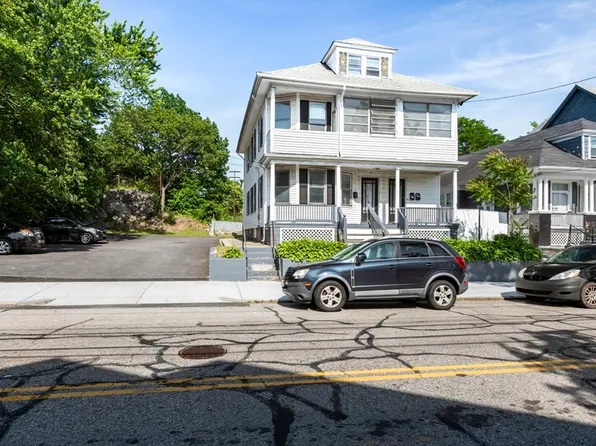 31 Mount Pleasant Ave, Providence, RI 02908