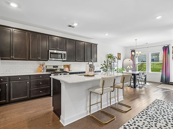 5th image of 375 Triple Crown Cir