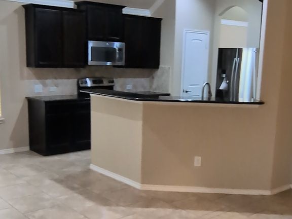 5th image of 229 Primrose Way