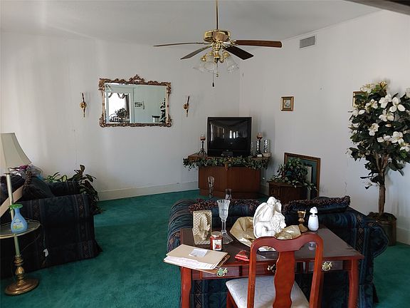 2nd image of 431 Fitzhugh Ave