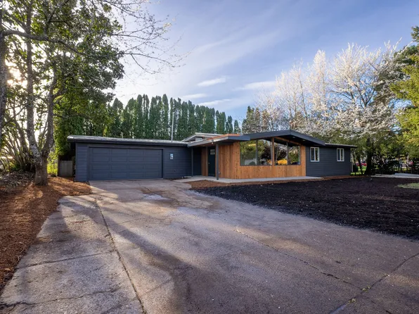 5085 Windsor Island Rd N, Keizer, OR 97303
