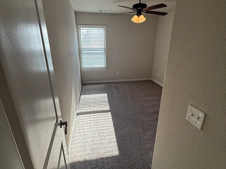 2734 W Kilimanjaro Way — Photo 14