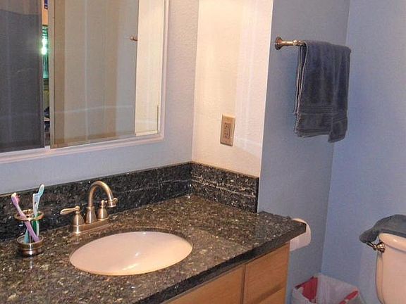 3rd image of 2335 Harris Ln