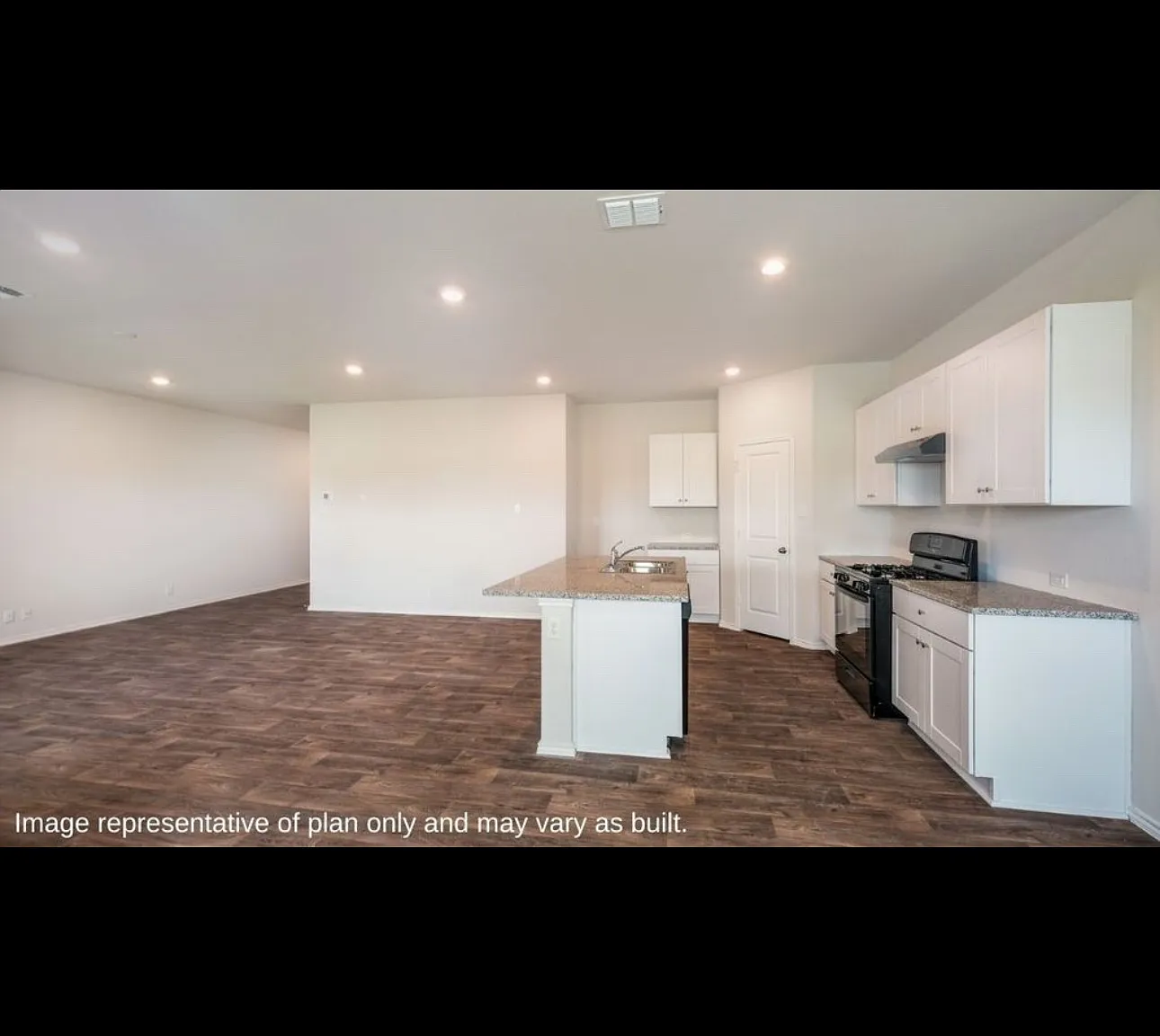 4 bed, 2473 sqft, $2,300 — Photo 3