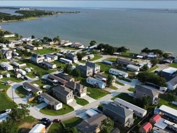 134 Egret Canal, Baytown, TX 77523