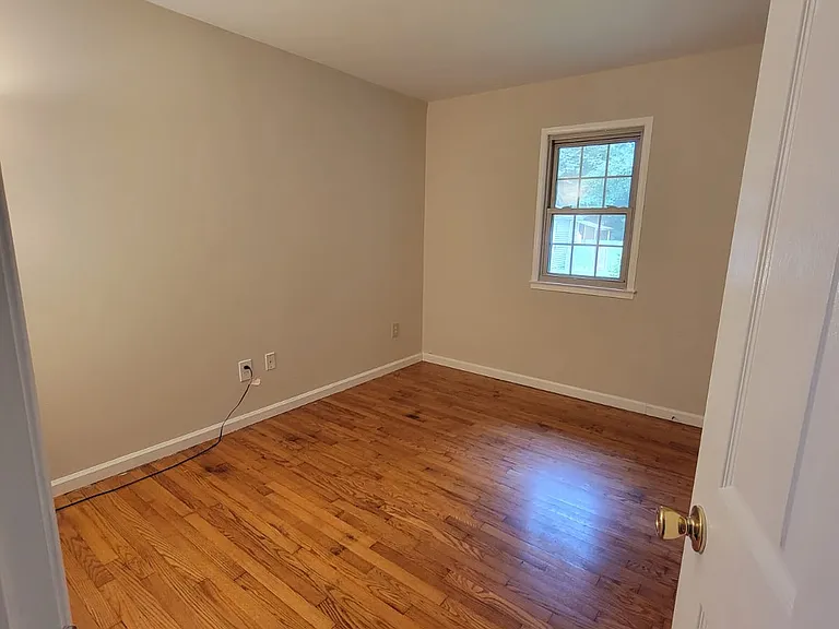 22547 Wood Branch Rd — Photo 10