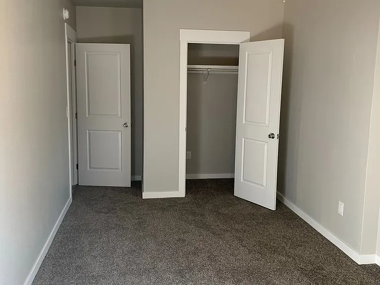 2038 Laburnum Ave #A — Photo 13