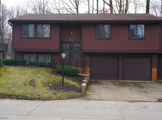 1734 Oak Trail St NE, Massillon, OH 44646