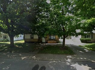 135 Joyce Ct, Elkhart, IN 46516