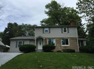 100 Skyview Ln, Collinsville, IL 62234