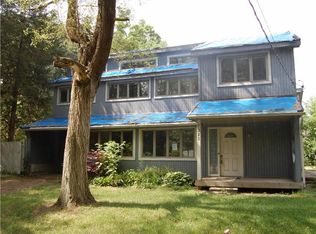 7323 Norcrest Dr, Brighton, MI