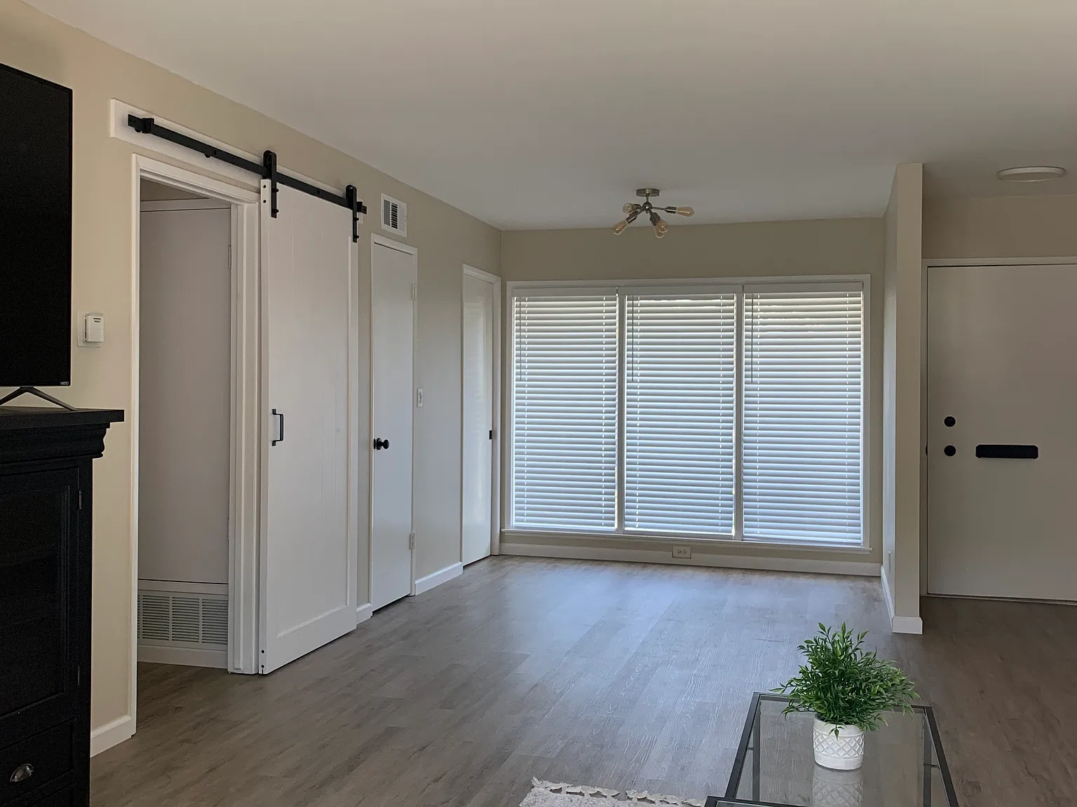 1612 La Madera Ln — Photo 3