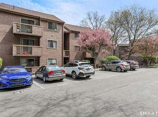 166 Old Brookfield Rd #20A5, Danbury, CT 06810