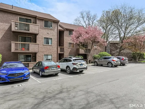 166 Old Brookfield Road #20A5, Danbury, CT 06811