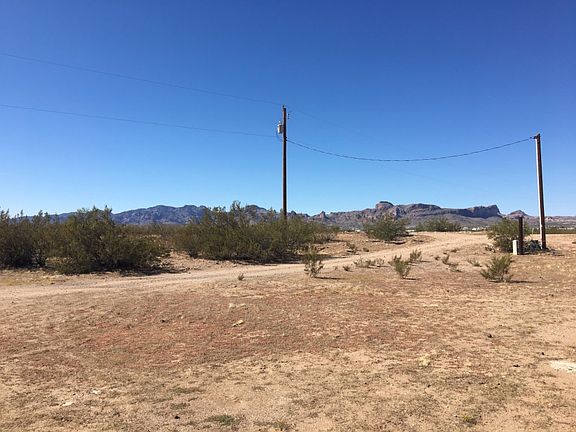 3rd image of 6847 W Waddell Dr