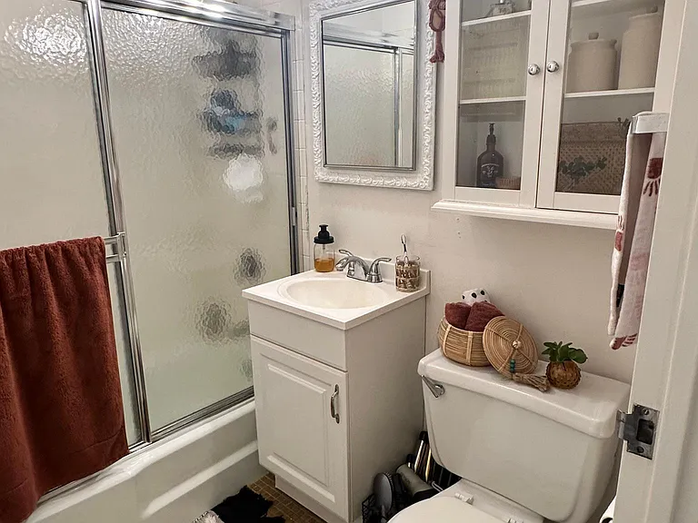 5100 N Marine Dr #23K — Photo 16
