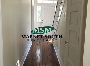 121 W Duffy St, Savannah, GA 31401